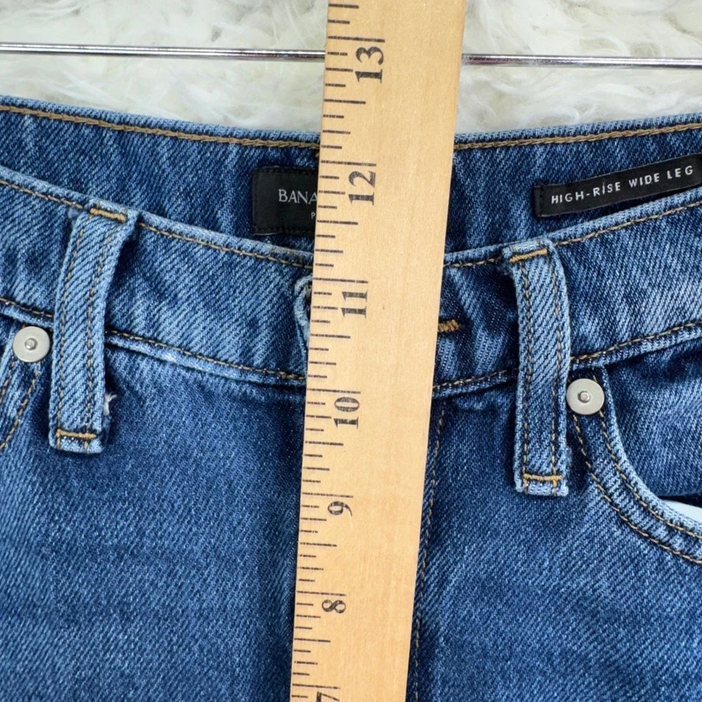 Banana Republic good flaws